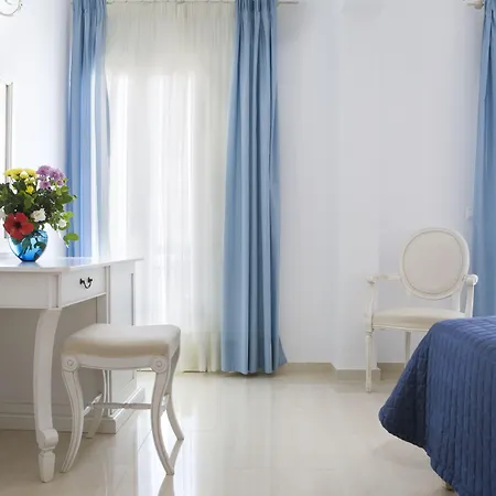 카마리 3* Platys Gialos (Mykonos)