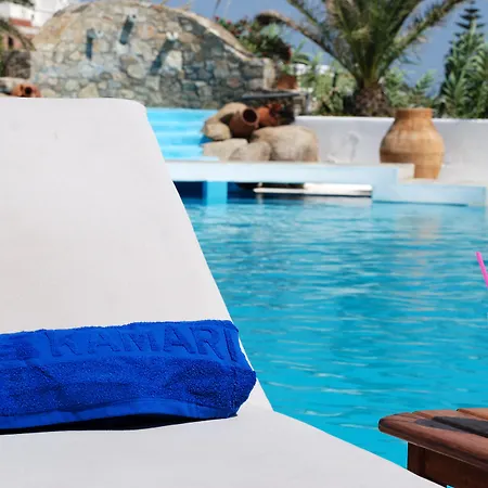 Kamari Hotel