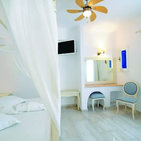 Hotel Kamari 3*