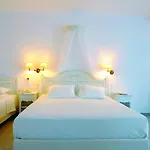 Hotel Kamari 3*