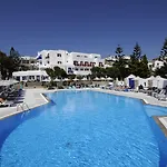 Kamari Hotel