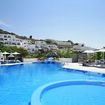 Kamari Hotel